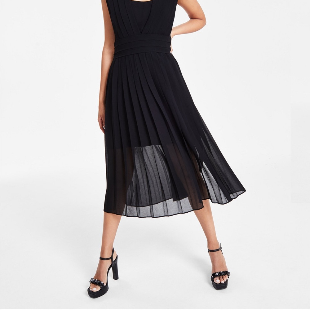 Karl Lagerfeld Black V-Neck Pleated Maxi Dress